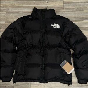 The North Face Unisex Classic Black Puffer Coat